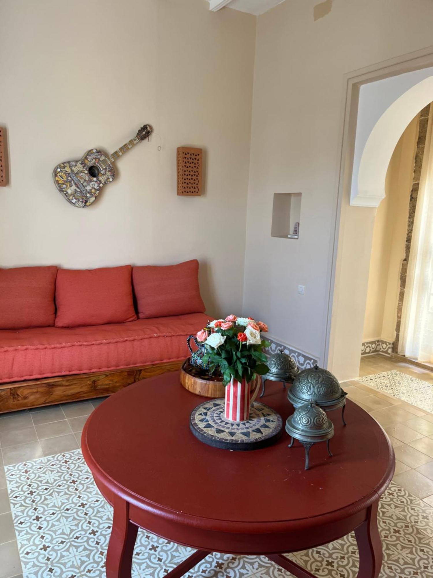 Western Apartment